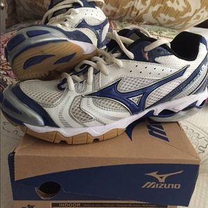 Mizuno Women's Wave Rally Shoes